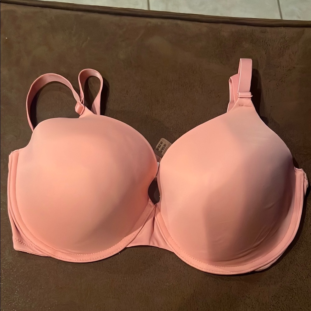 PINK Women's Pale Pink T-Shirt Bra Size 34DDD New With Tag